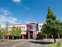 日本福祉大学